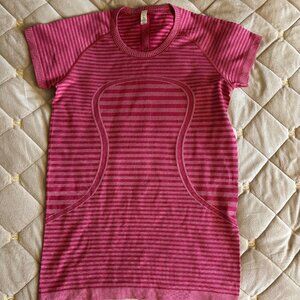 Lululemon Athletica  T Shirt Size 10
